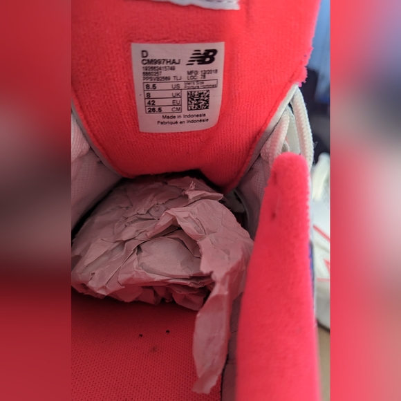 New Balance 997 - Picture 3 of 3